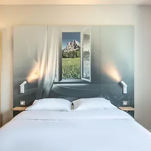 Hotel Saint Jean De Maurienne **